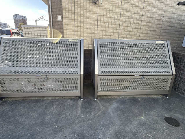 敷地内ゴミ置き場