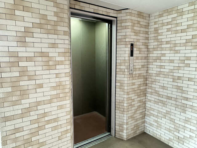 エレベータ