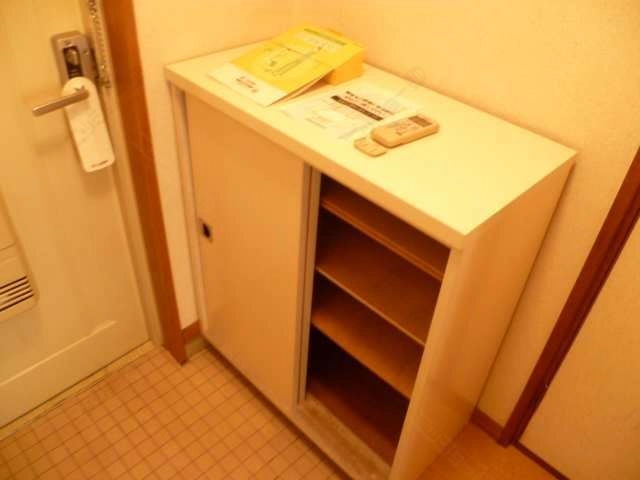 玄関(ｼｭｰｽﾞﾎﾞｯｸｽ)