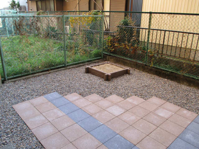 102号室専用庭