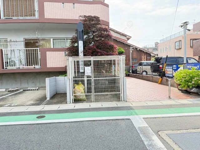 ごみ置場