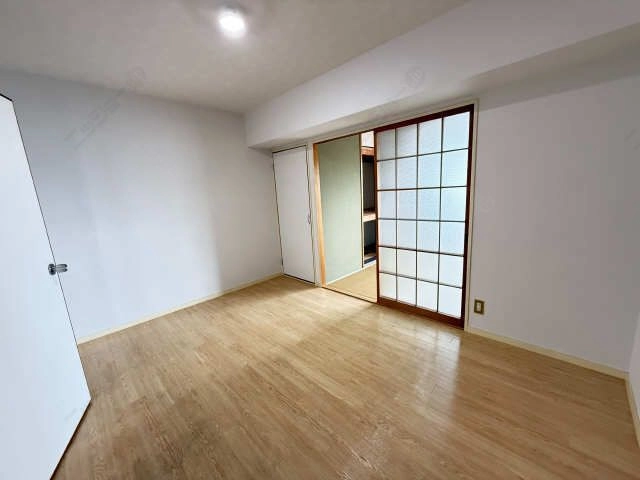 中洋室