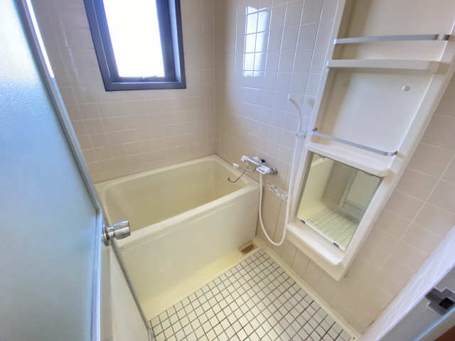 レジデンス内浦 4階 浴室