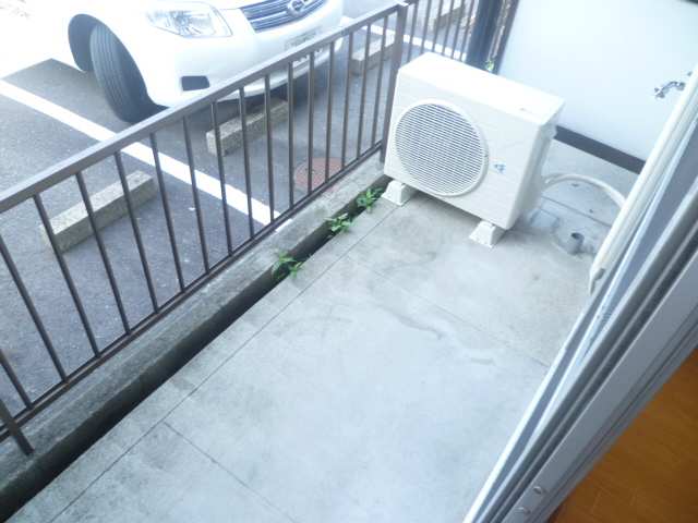 室外洗濯機置場