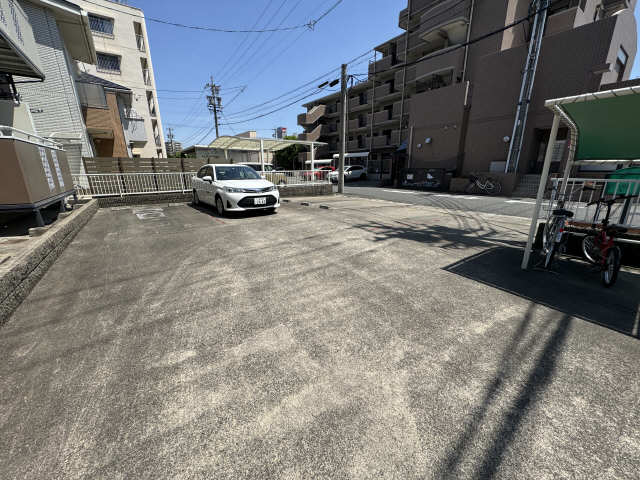 セジュール中町 2階 駐車場