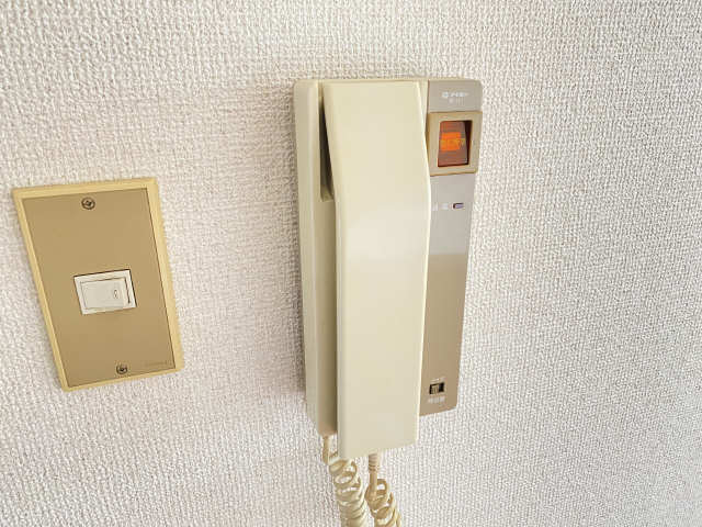 インターホン