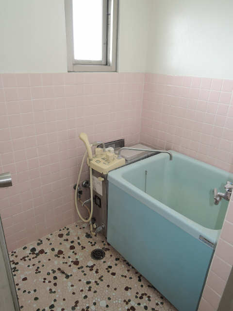 コーポ中駒 3階 浴室