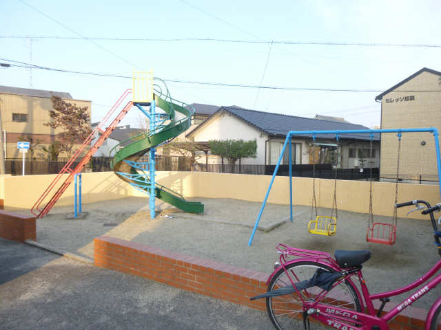 敷地内の公園