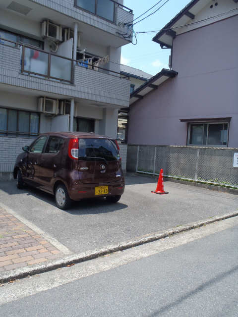 アレフⅠ 2階 駐車場