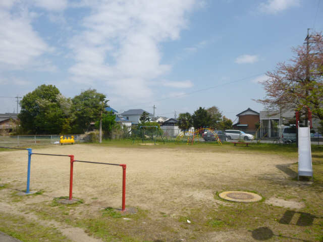 公園（徒歩１分）
