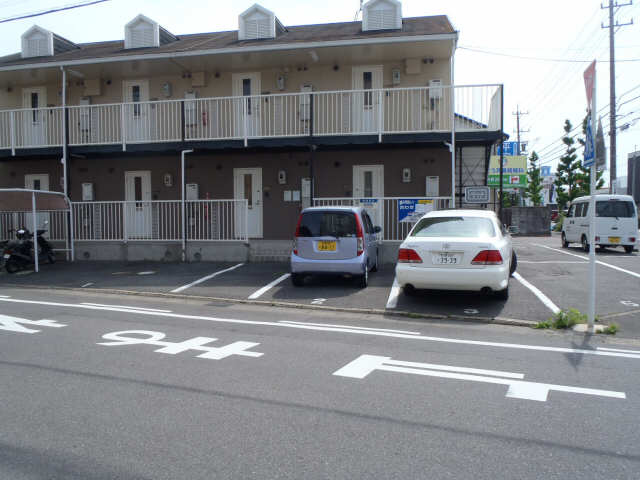 セジュールヤマト 2階 駐車場