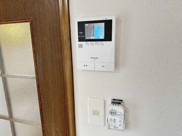 モニ  ター付きインターホン