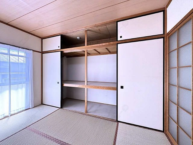 南西和室・収納