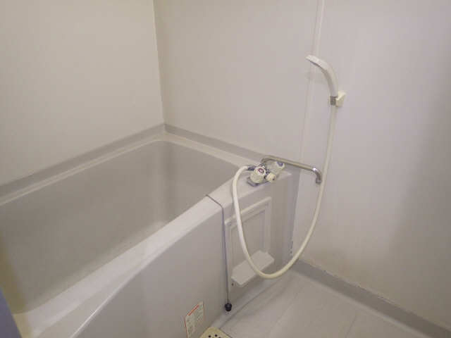 サーディアム妙興寺 1階 浴室