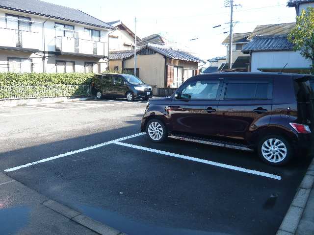 ハートホームいまえだ 1階 駐車場