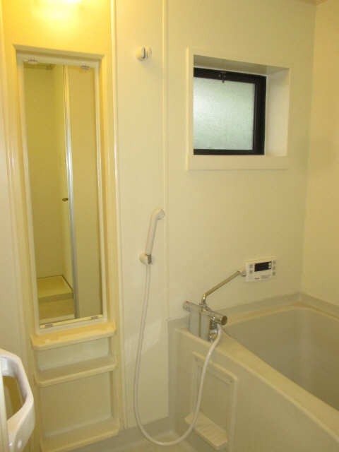 リバーサイド河田 2階 浴室
