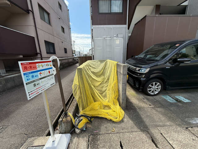 ごみ置場