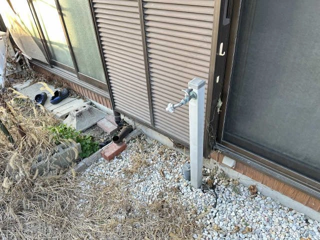 洗濯機置場（庭）