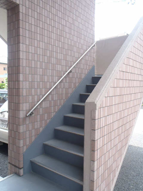 西共用階段