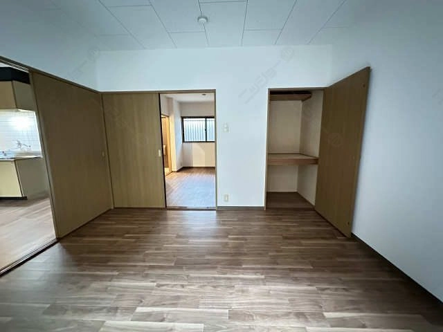 収納（南洋室）