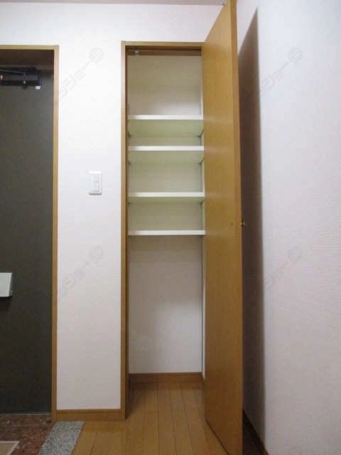 廊下収納