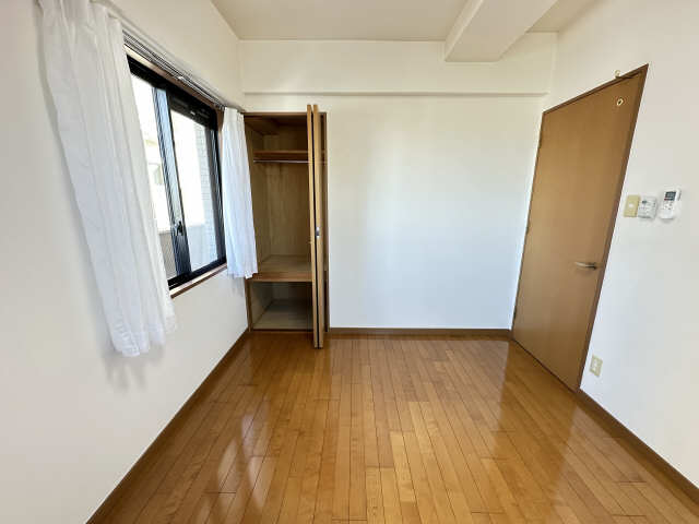 収納（北東洋室）