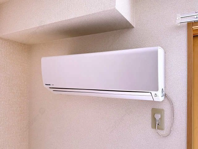 リビング・エアコン