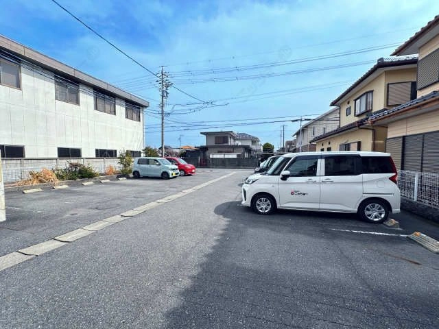 駐車場-2