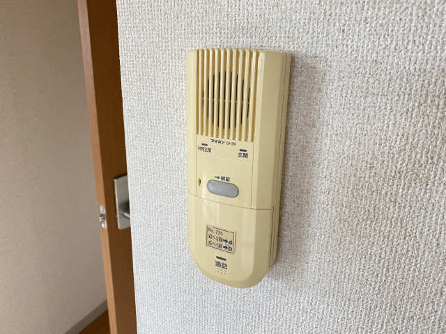 インターホン