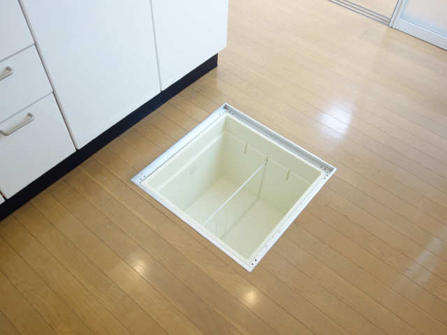 床下収納