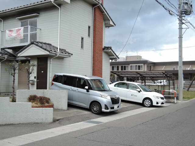 コーポラス浅野  駐車場