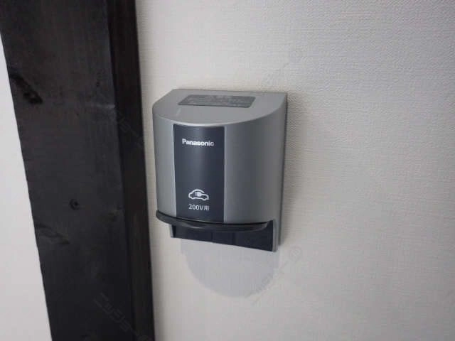 電気自動車用コンセント