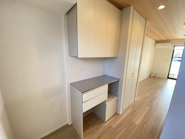 キッチン収納棚