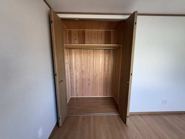 北西側洋室収納