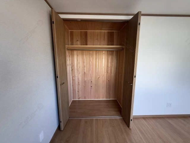 北西側洋室収納