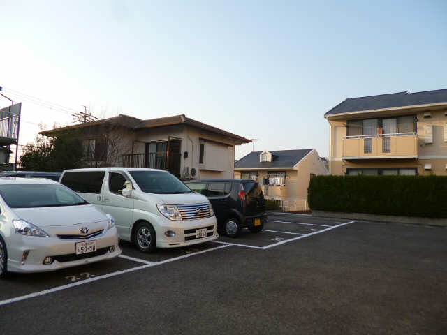 グリーンハイツ相川 2階 駐車場