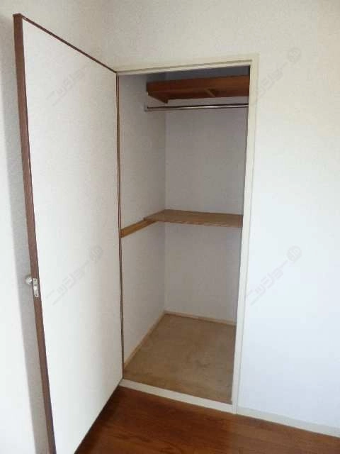 北洋間収納ﾊﾟｲﾌﾟﾊﾝ ｶﾞｰ