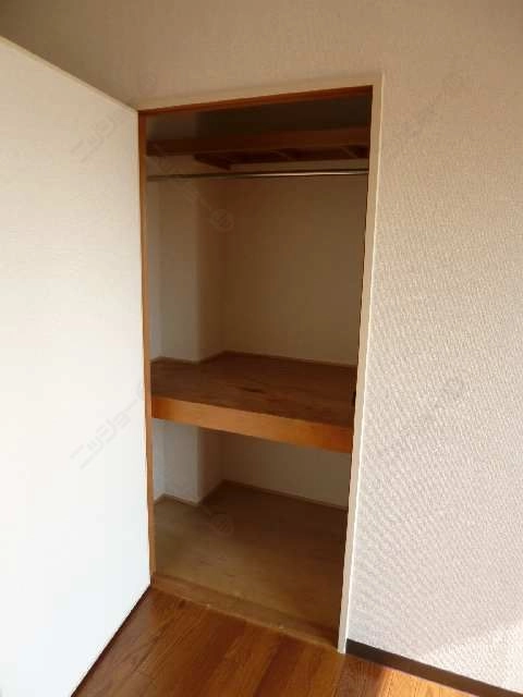 南洋間ﾊﾝｶﾞ  ｰﾊﾟｲ付収納