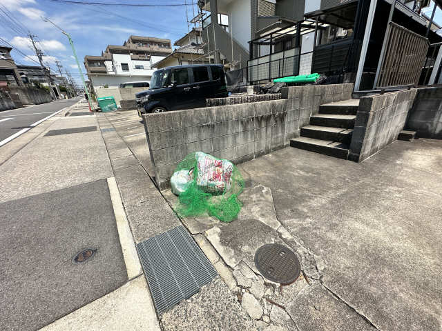 ゴミ置き場