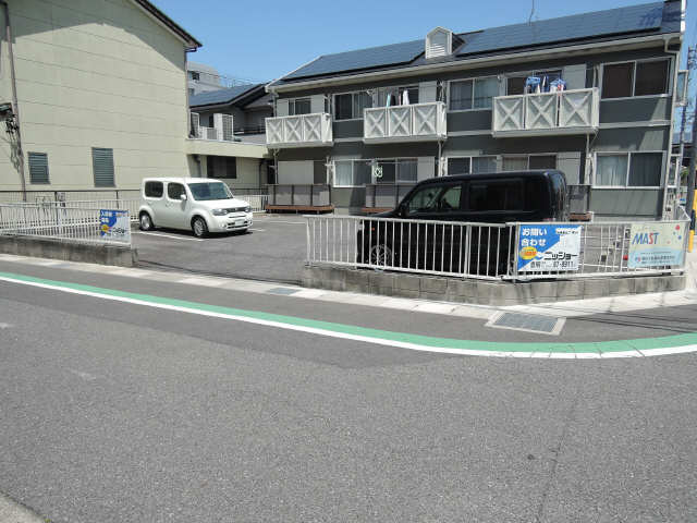 グリーンハイツ新田 1階 駐車場