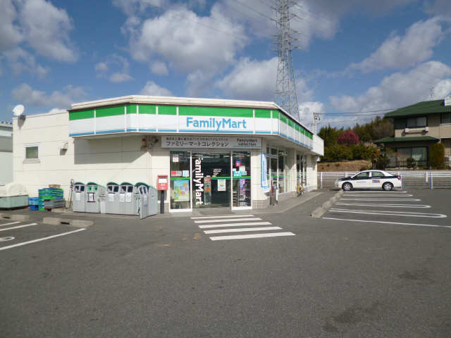 ﾌｧﾐﾘｰﾏｰﾄ歩7分