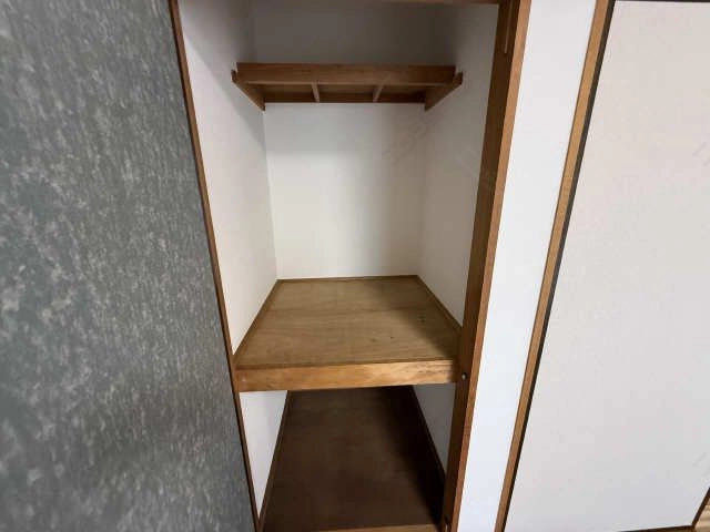洋室収納