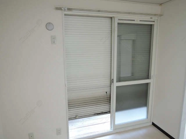 シャッター雨戸