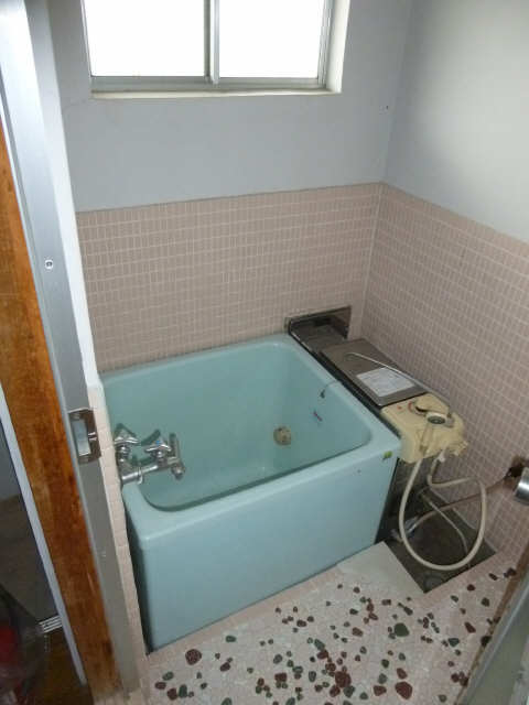 成田マンション 1階 浴室