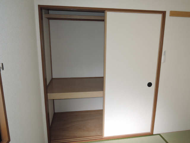 北和室収納