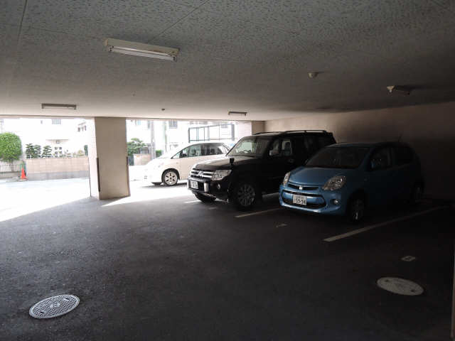 屋根付駐車場