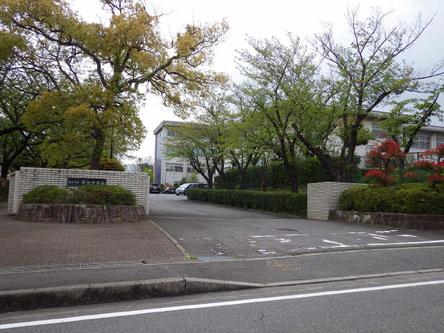 平洲中学校