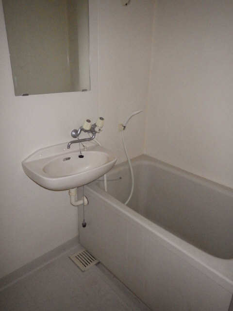 ヒルトップ・ヴィラ 3階 浴室
