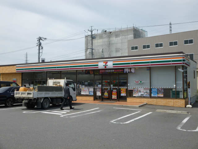 セブンイレブン徒歩３分