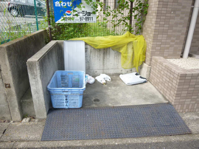 ゴミ置き場